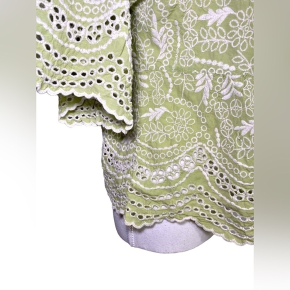 Unbranded Green and White Eyelet Top - Picture 5 of 12